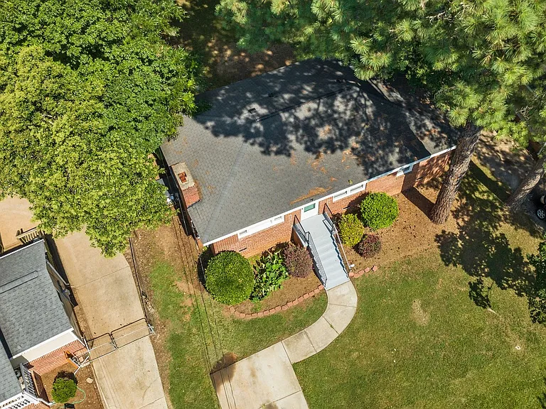424 Peyton St — Photo 30