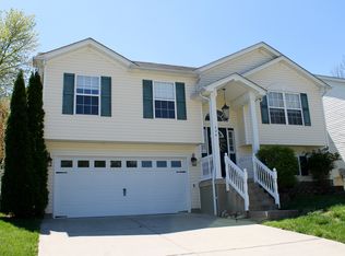 346 Green Jade Estates Dr, Fenton, MO 63026