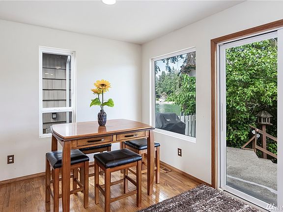 5th image of 2108 Madrona Point Dr