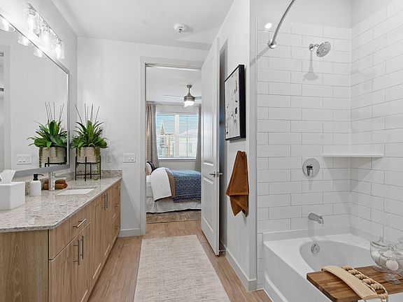 The Breckyn apartments community photo