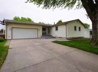 4219 F Ave, Kearney, NE 68847