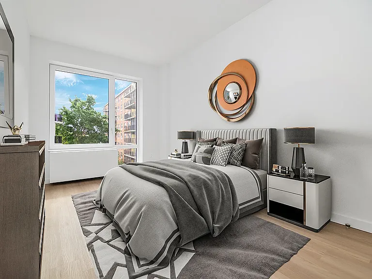 71-82 Parsons Blvd #312 — Photo 3