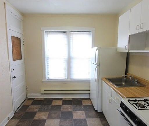 3rd image of 2840 N Orchard St #284220