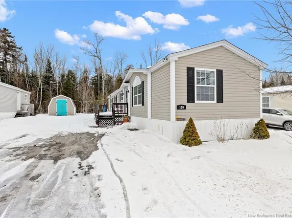 109 Glenmar Dr, Fredericton, NB E3G 0S3