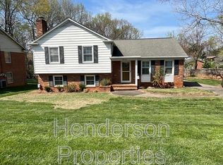 5906 Colchester Pl, Charlotte, NC 28210