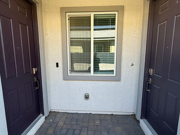 3rd image of 3786 Neblina Dr