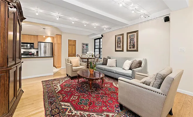 Sold by Engel & Völkers New York City | media 10