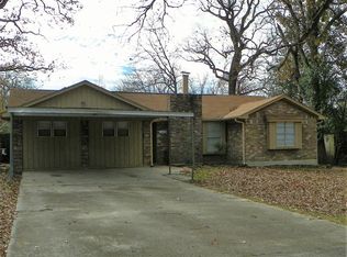 160 Greenleaf Ln, Conroe, TX 77304