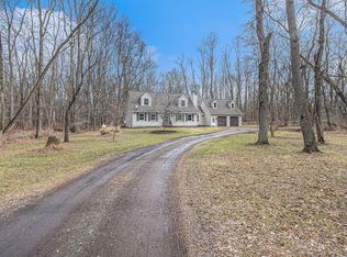 2552 Bowen Rd, Howell, MI 48855