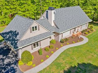 24 Broken Arrow Trl, Dahlonega, GA 30533