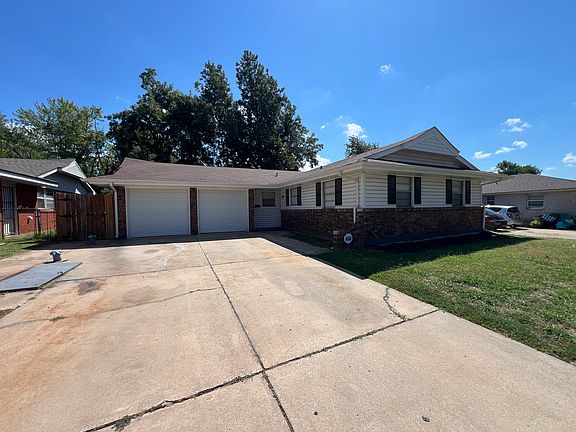 2nd image of 504 Leslie Dr