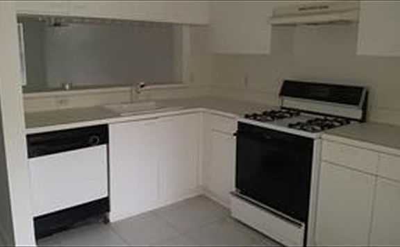 4th image of 8130 San Carlos Cir