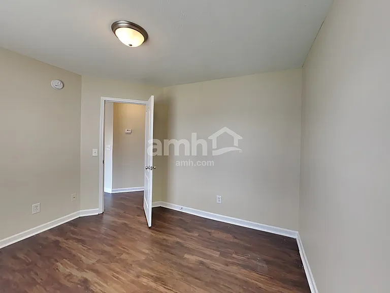 733 Clear Cir — Photo 23