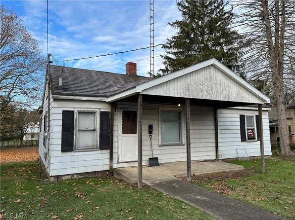 232 Elm St, Leetonia, OH 44431