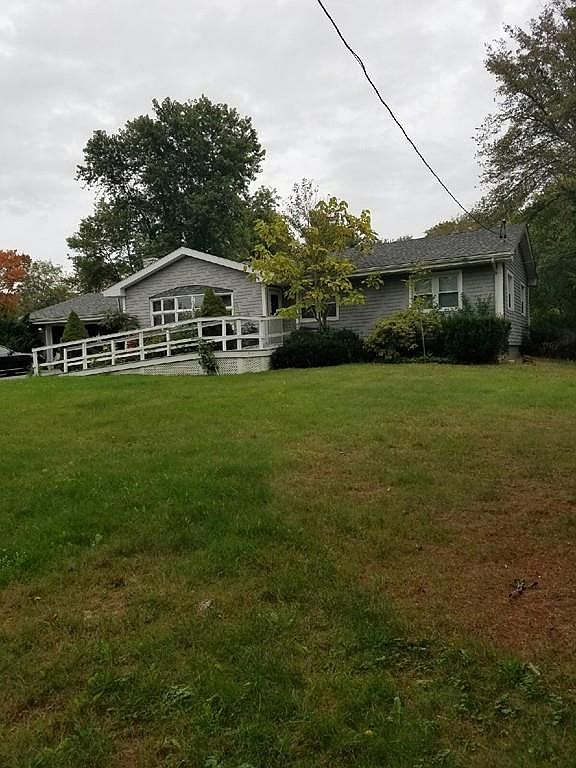 56 E County St, Somerset, MA 02726 | Zillow