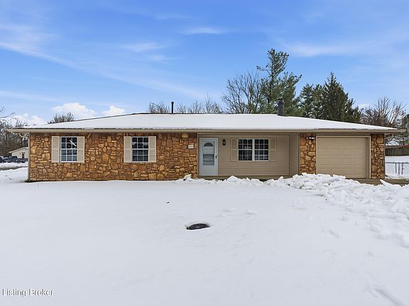 3rd image of 450 Pearman Ave