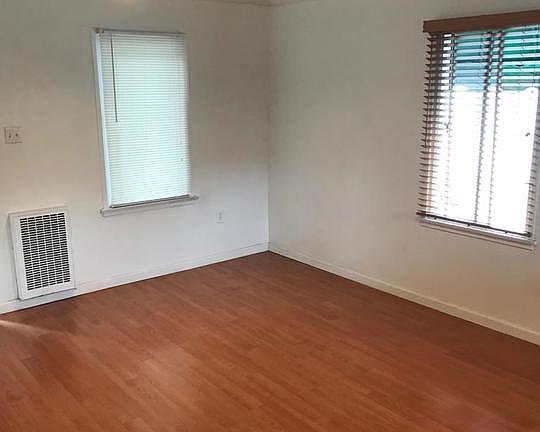 4th image of 3361 Cahuenga Blvd W