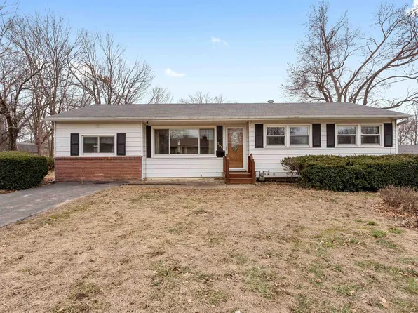 509 Hamilton St, Oskaloosa, KS 66066