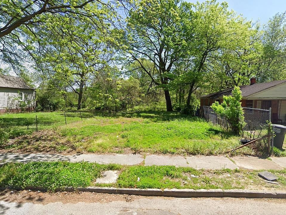 1st image of 1566 Humber St Lot 13