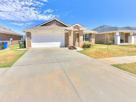 3rd image of 713 Blue Fish Ct