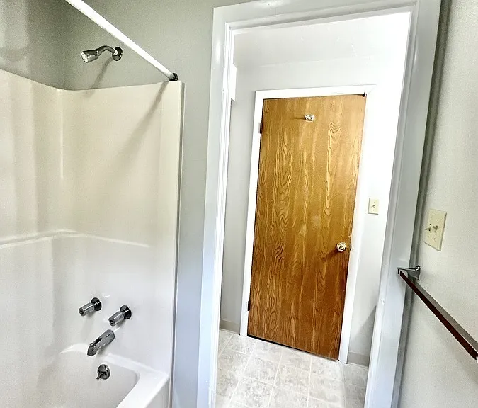 452 Tanglewood Ln — Photo 21