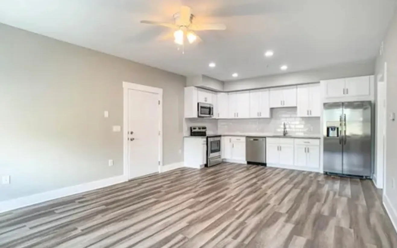1 bed, 790 sqft, $1,650 — Photo 2
