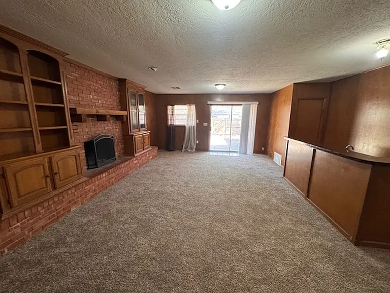 1503 Avondale Dr — Photo 4