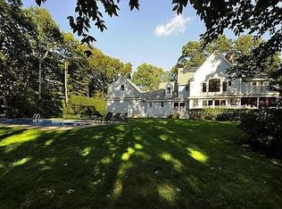 790 Willis Creek Dr, Mattituck, NY 11952