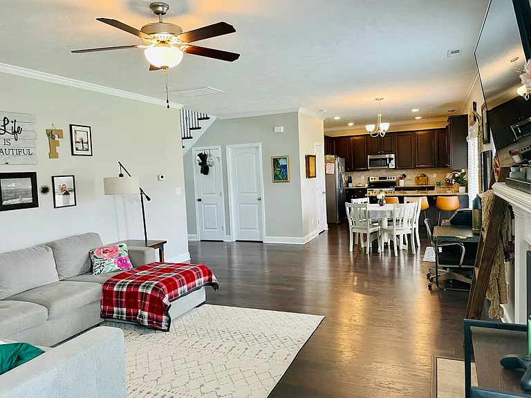 321 Cornhill Rd — Photo 33