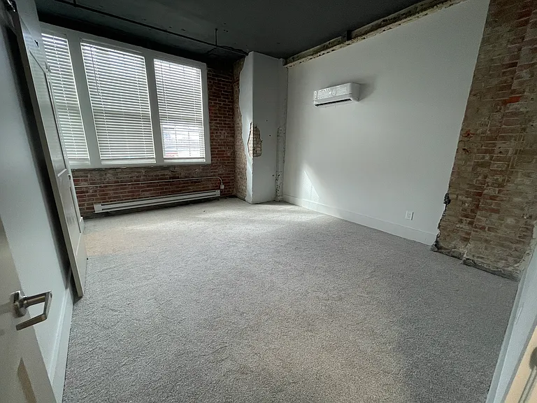 300 N 5th St — Photo 72