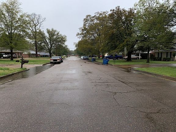 5th image of 1014 Miller Dr