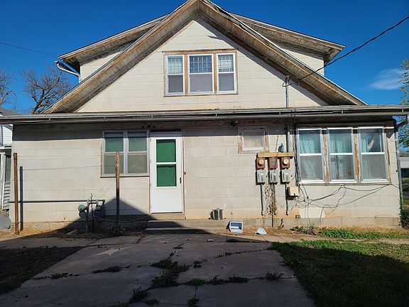 4th image of 224 S Jefferson Ave
