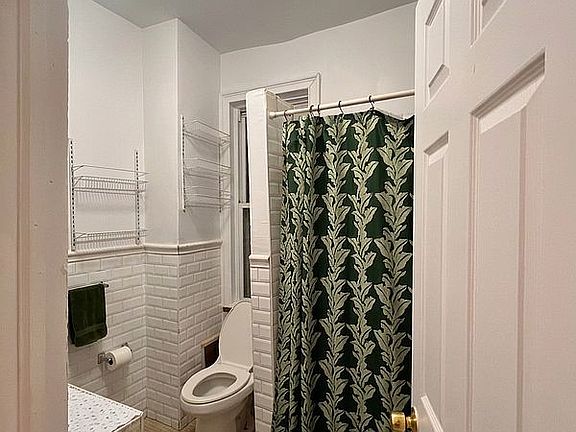 5th image of 767 Prospect Ave