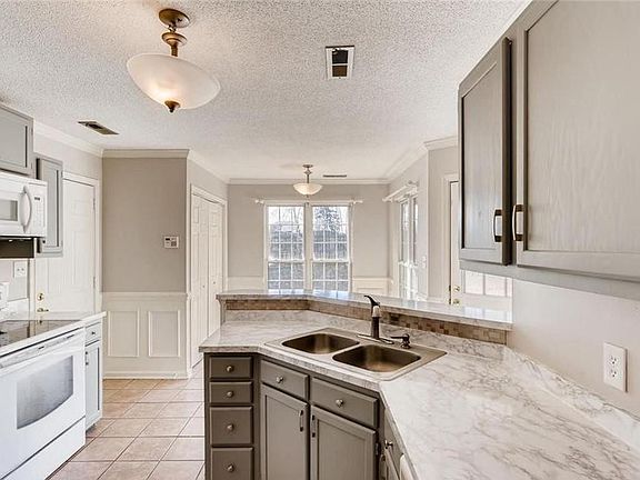 3rd image of 7831 Adeline Ln