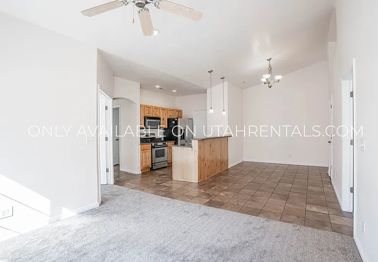 1052 Canyon Meadow Dr #3 — Photo 11