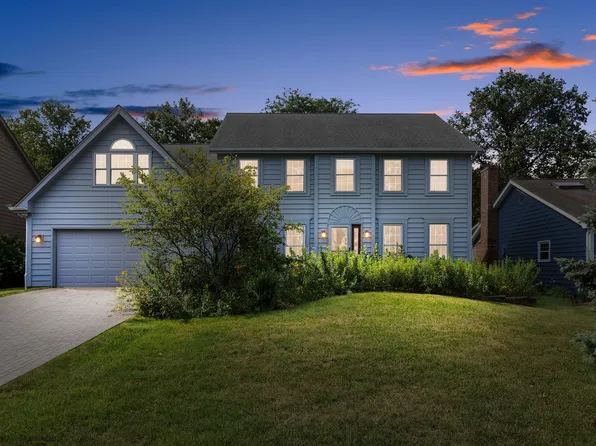 2647 Sun Valley Rd, Lisle, IL 60532