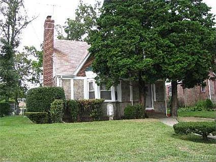 1st image of 25 Carol St