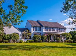 40 Hampton Hollow Dr, Millstone Township, NJ