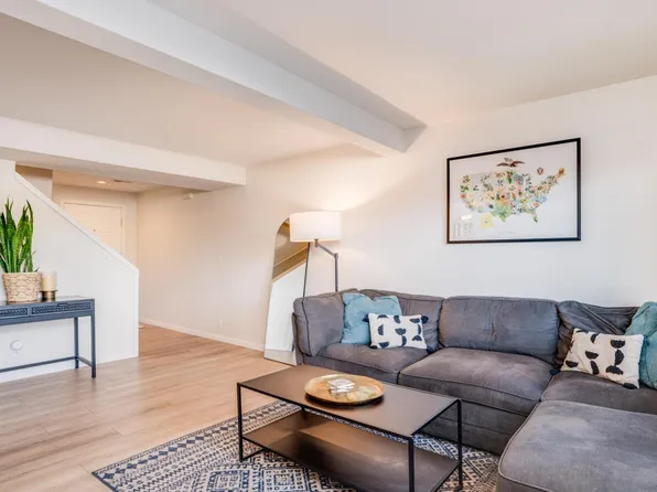 1801 NE Purcell Blvd APT 7, Bend, OR 97701