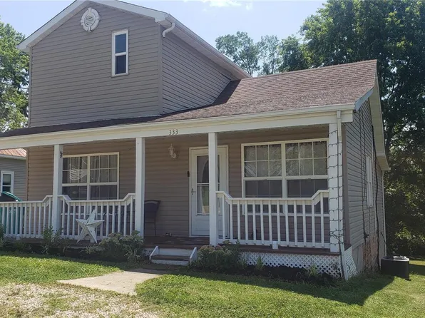 333 Spruce St, Bourbon, MO 65441
