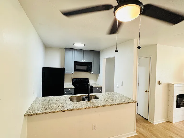 1831 Fuller Rd #4 — Photo 10