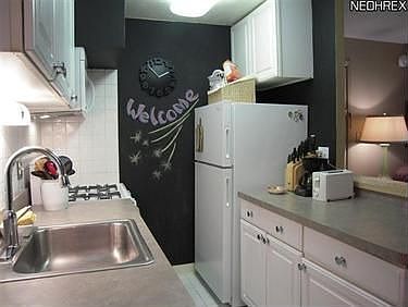 5th image of 5009 Nob Hill Dr APT B3