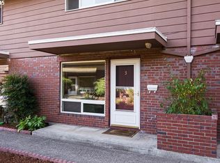 306 F St APT 3, Springfield, OR 97477