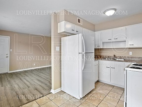 4th image of 2908 Brinkey Way #2