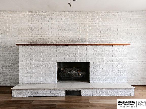 4th image of 711 Avenue A
