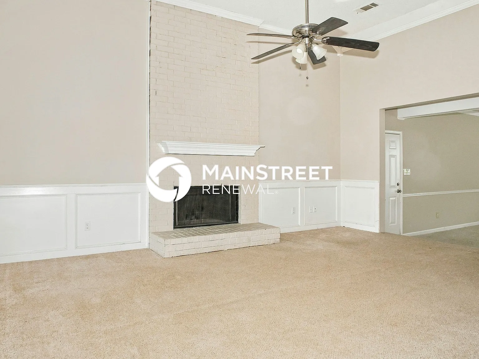 2585 Sunbury Cir — Photo 4