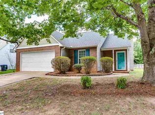 4 Twin Falls Dr, Simpsonville, SC 29680