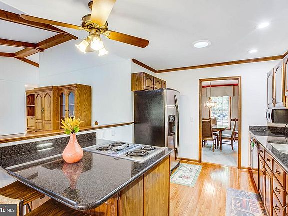 Beautiful updated Kitchen