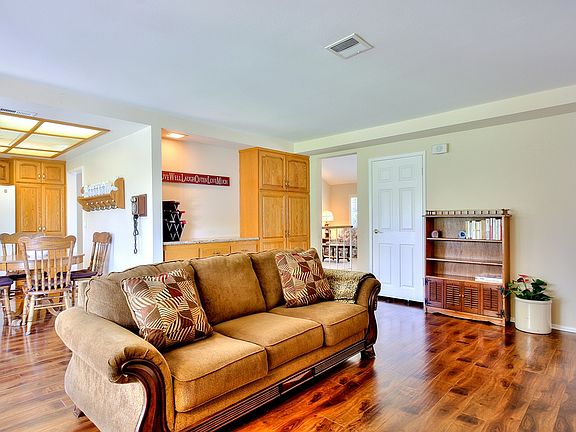 4th image of 13268 Briarwood St