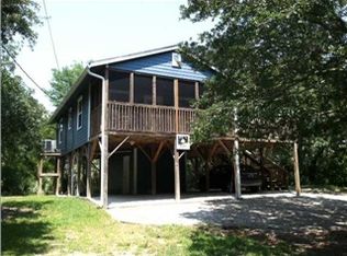 3111 Myrtle St, Edisto Island, SC 29438